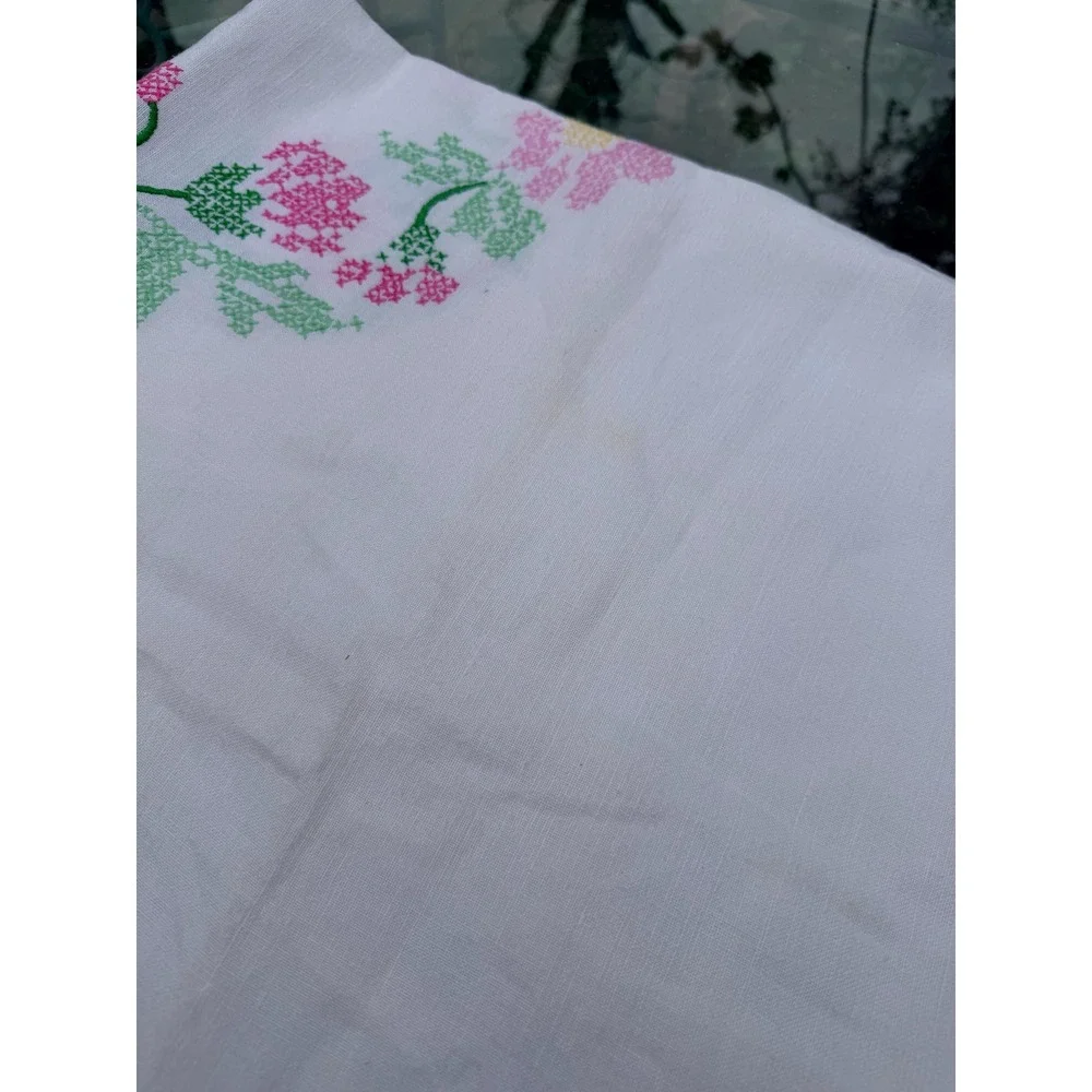 Vintage Hand Embroidered Floral Tablecloth Cottagecore Farmhouse Pink Green Line